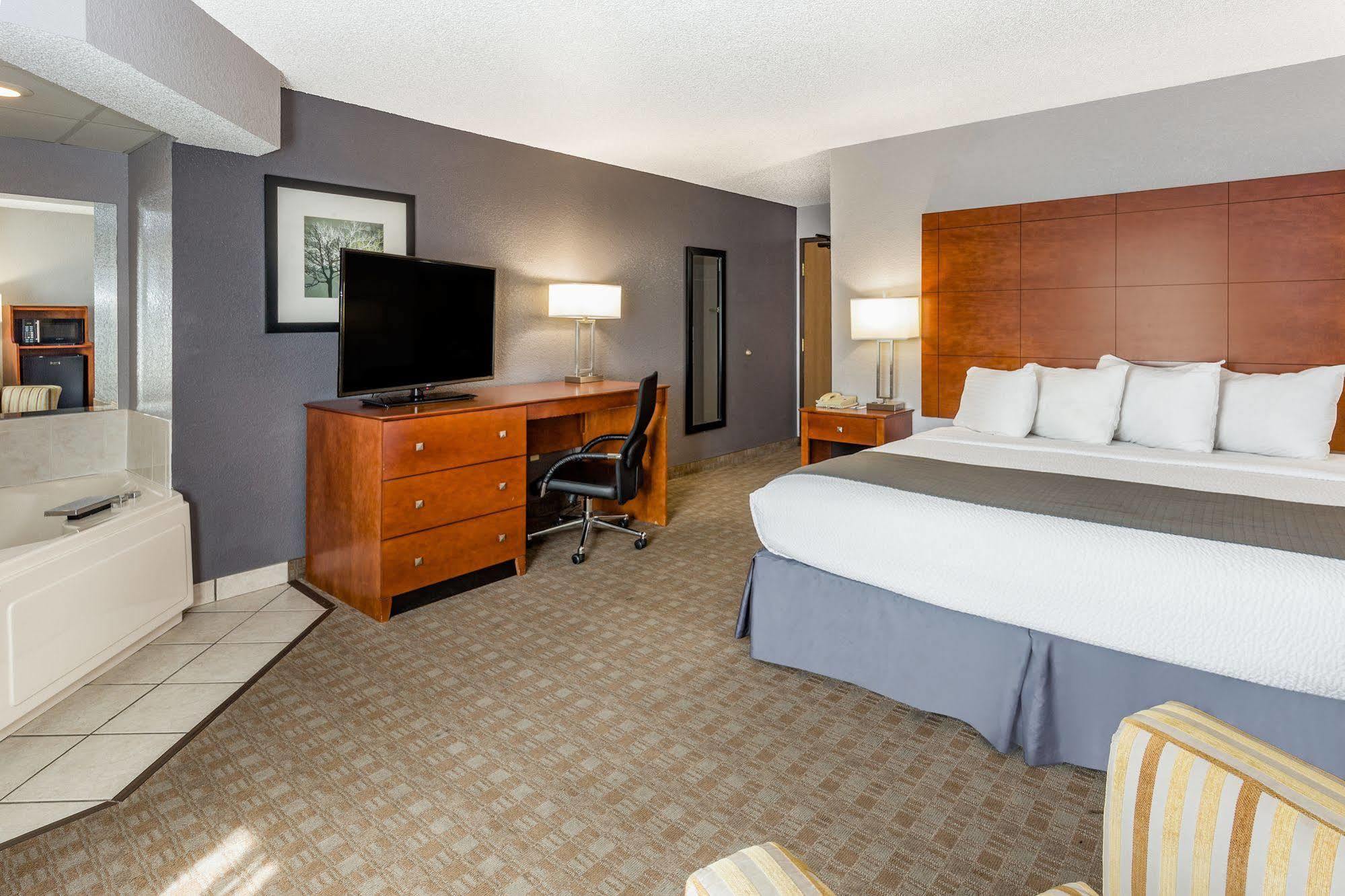 Americinn By Wyndham Ankeny/Des Moines Экстерьер фото